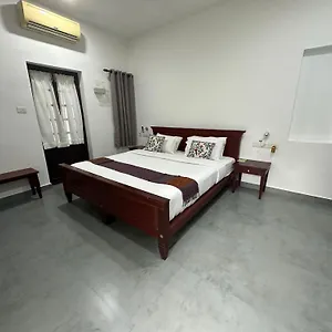 The Romantica Villa Nedumbassery